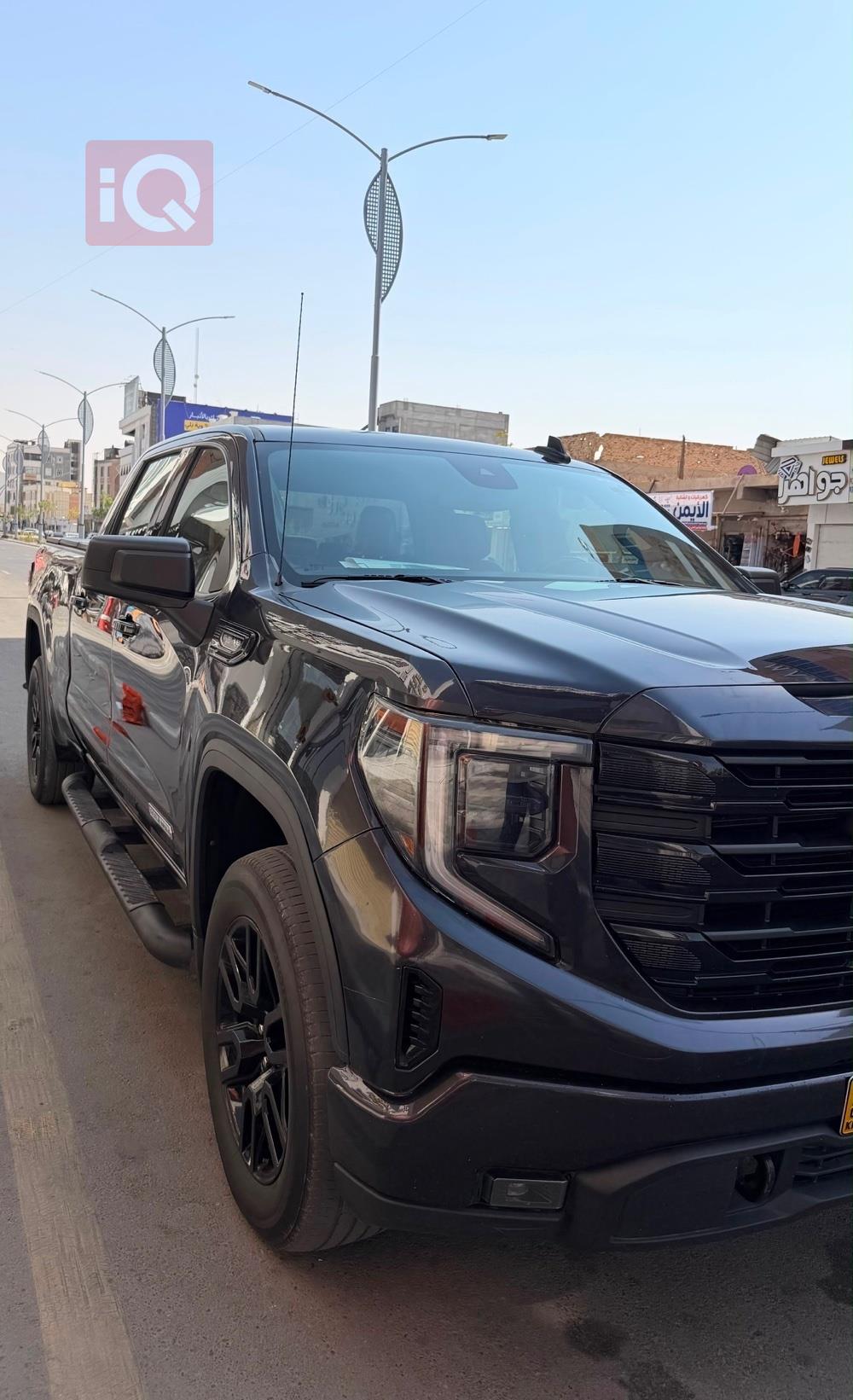 GMC Sierra